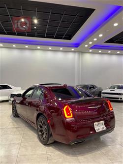 كرايسلر 300